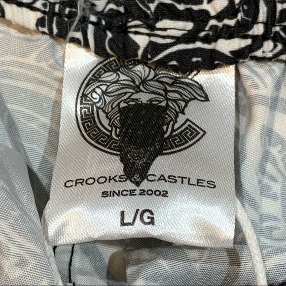 Crooks Castle Designer Drip Basketball Shorts - Picture 5 of 8